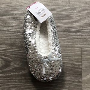 Sequin slipper socks NWT Size S/M